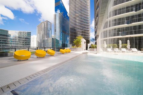55 SW 9th 2509 Miami FL 33130