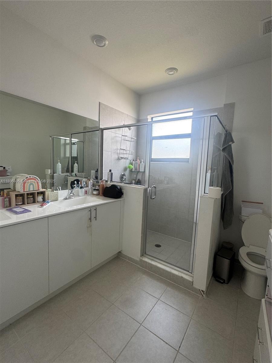 PINE ISLE - Residential