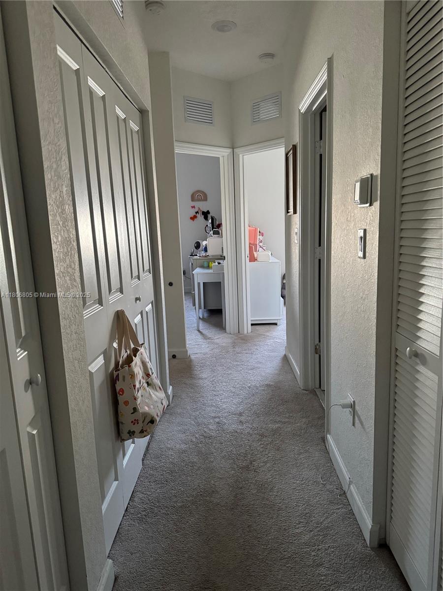 PINE ISLE - Residential