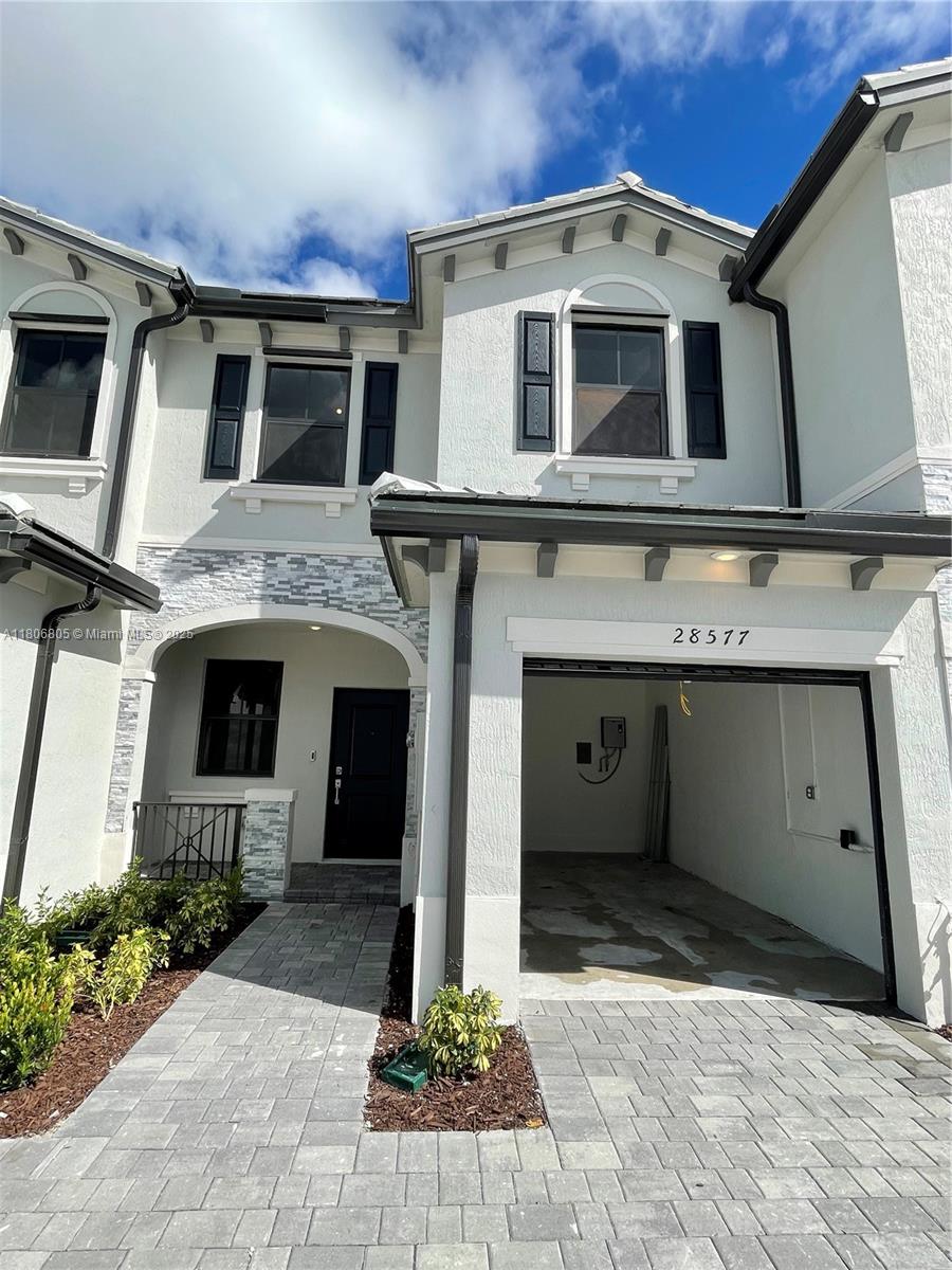 Property for Sale at 28577 Sw 134th Ct, Homestead, Miami-Dade County, Florida - Bedrooms: 3 
Bathrooms: 3  - $420,000