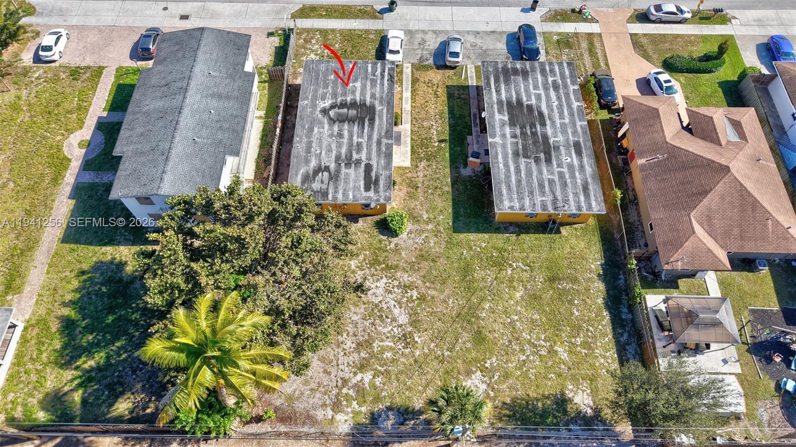 LINCOLN PARK - Residential Income