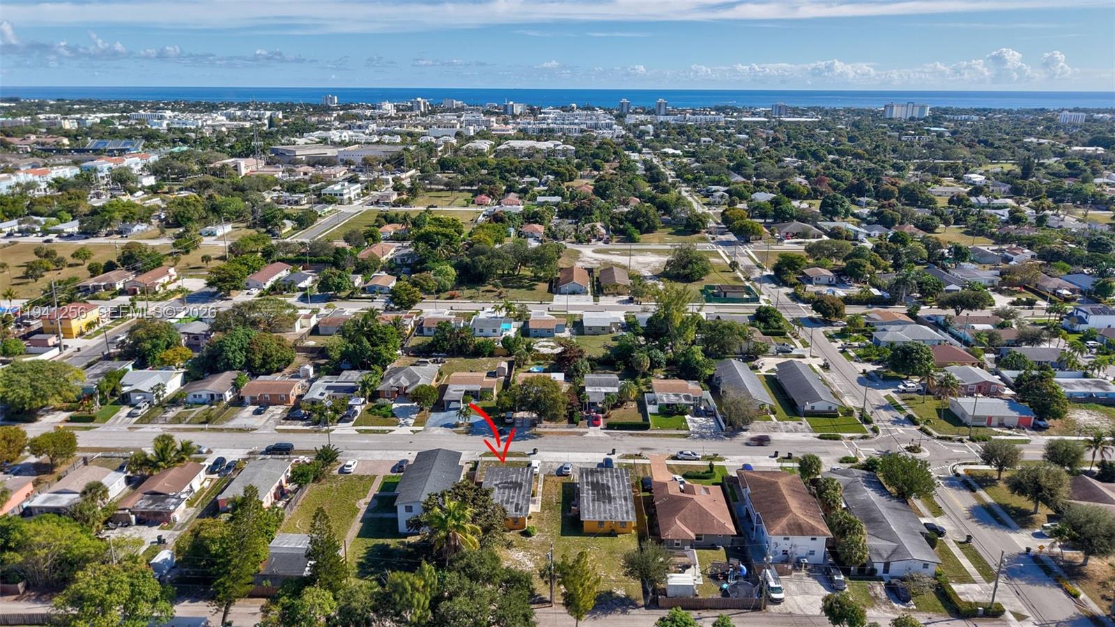 LINCOLN PARK - Residential Income