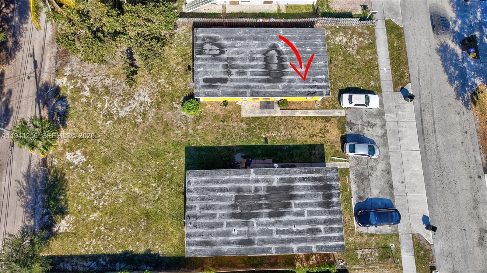 LINCOLN PARK - Residential Income