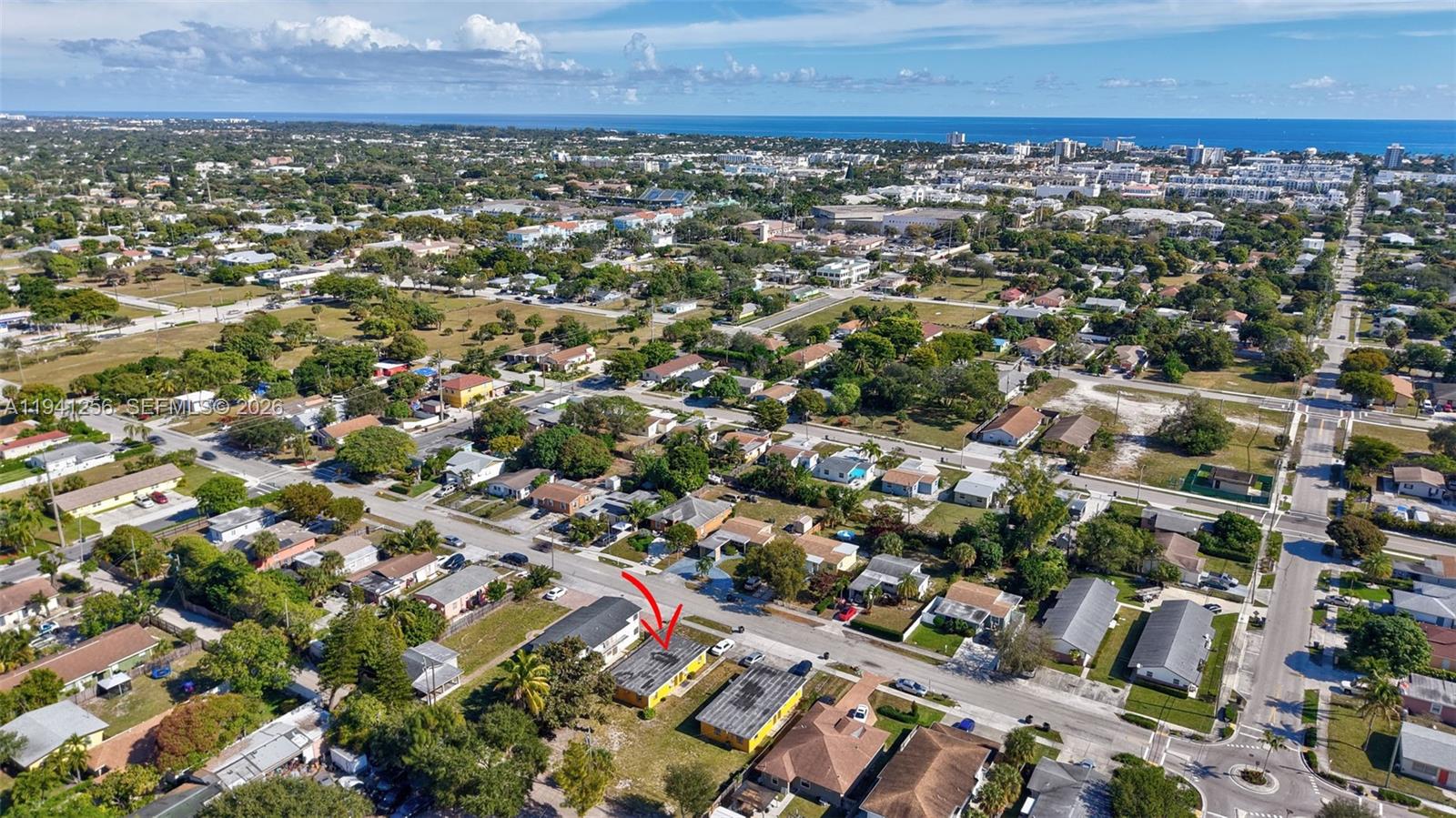 LINCOLN PARK - Residential Income