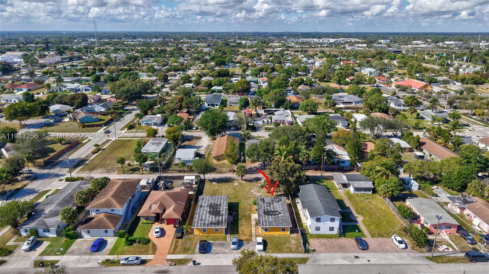 LINCOLN PARK - Residential Income