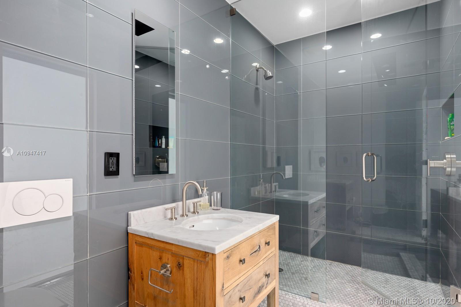 PARC LOFTS CONDO - Residential