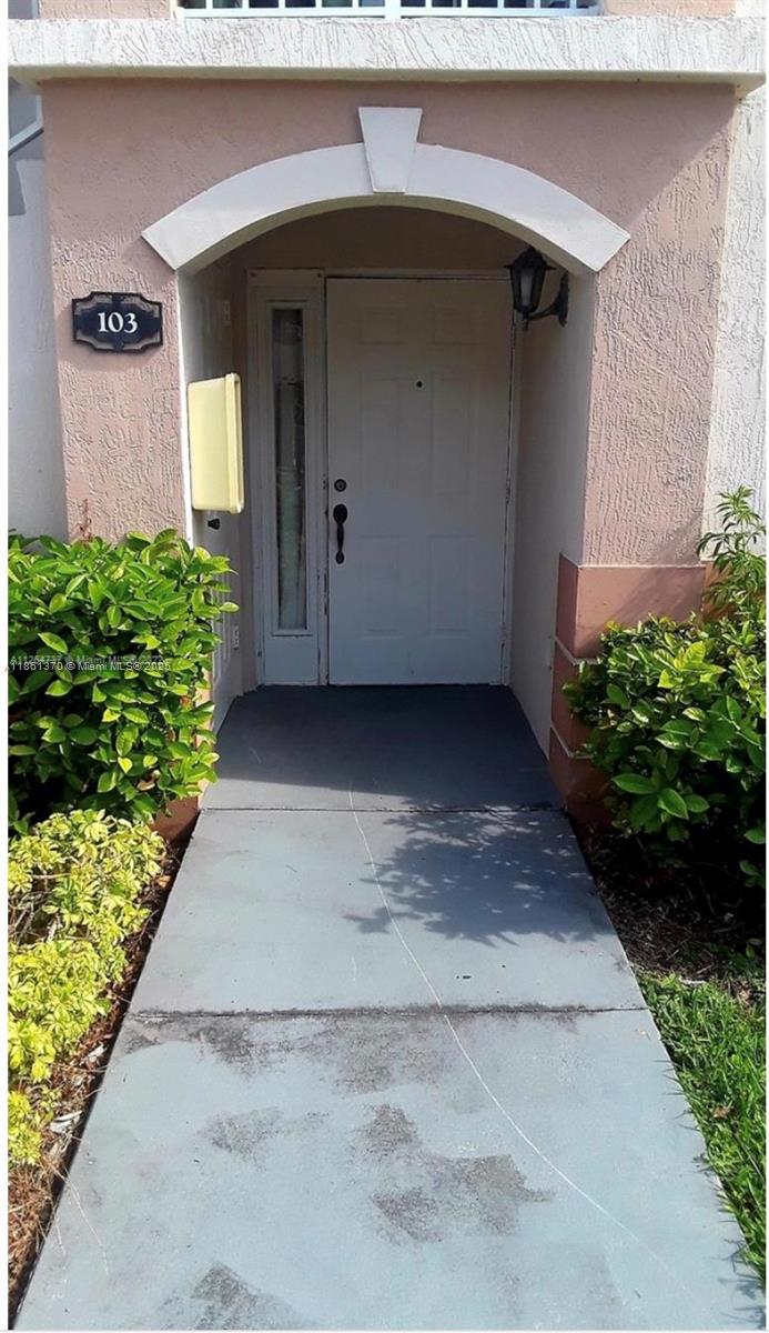 Welcome to your personal oasis at Venetia Groves. This gated community is perfect for anyone. The community has it owns playground and pool. Easy access to shopping. Close to US1. The 2 bedroom 2 bath condo has been well maintained and is ready for a new tenant. Available September 1st. Make your appointment today..