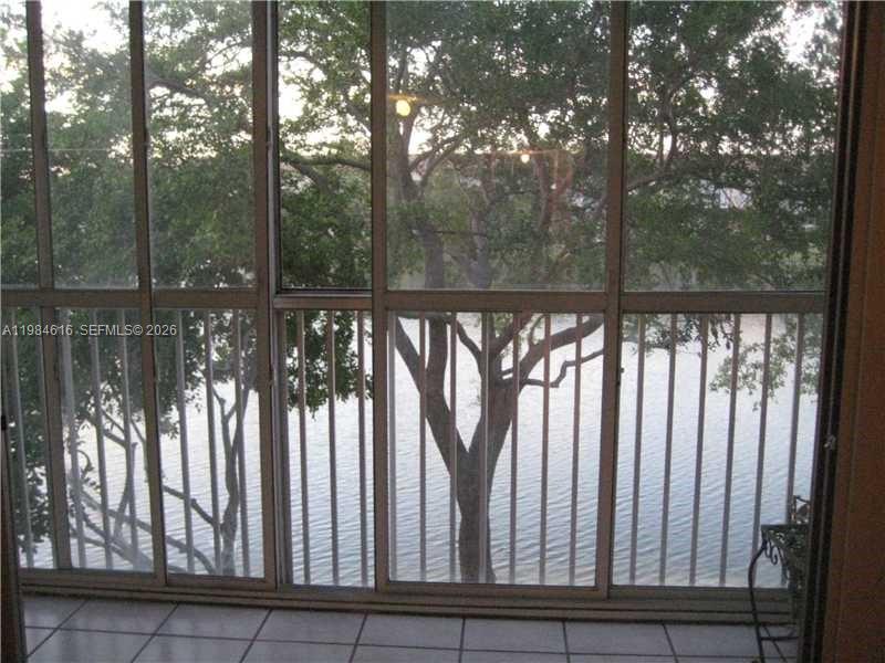 IVANHOE EAST AT CENTURY V - Residential Lease