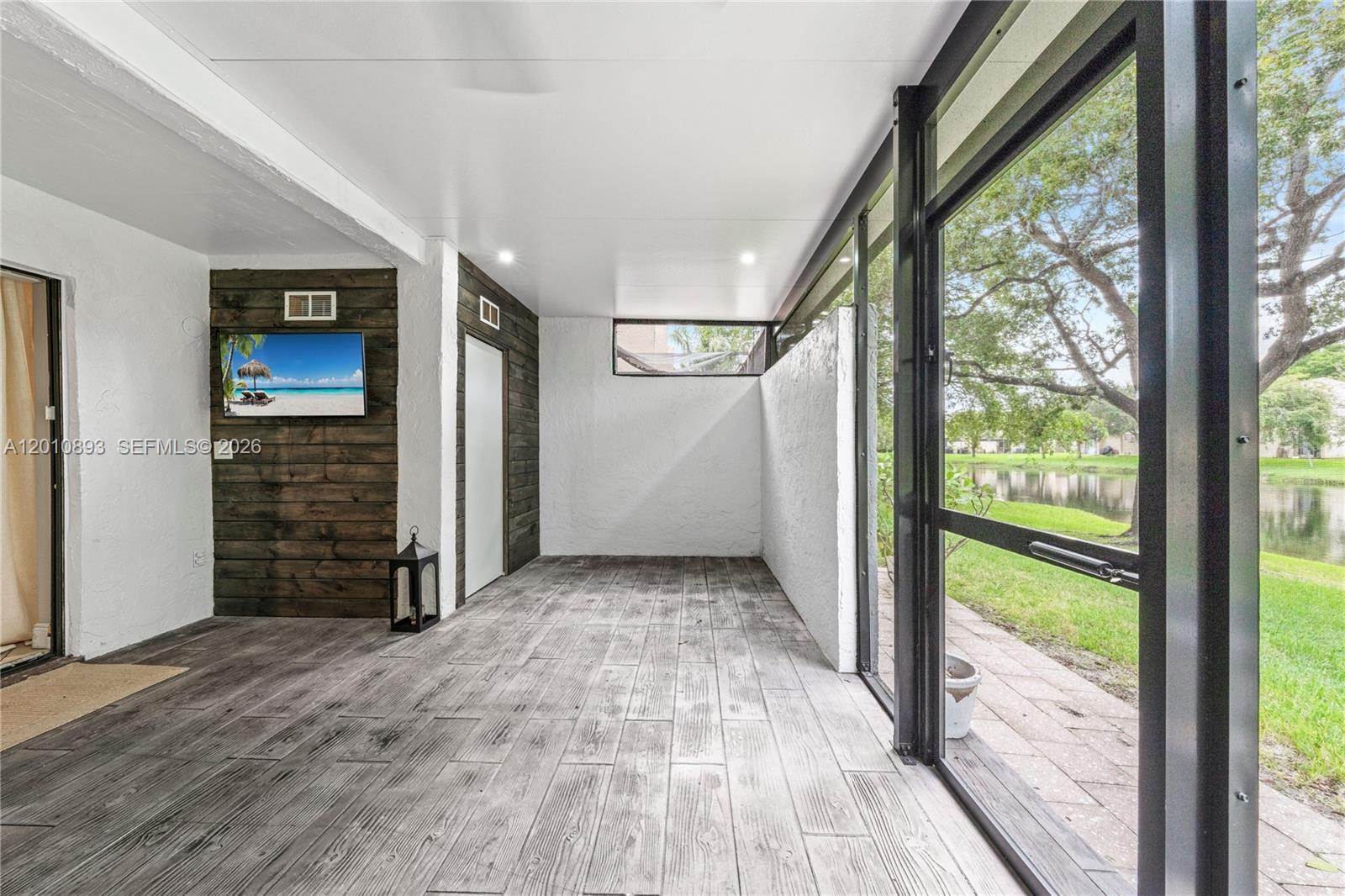 WESTVIEW CONDOMINIUM NO S - Residential