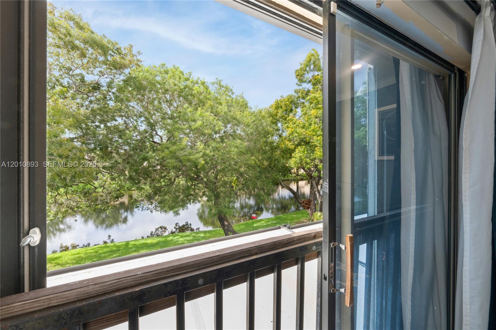 WESTVIEW CONDOMINIUM NO S - Residential