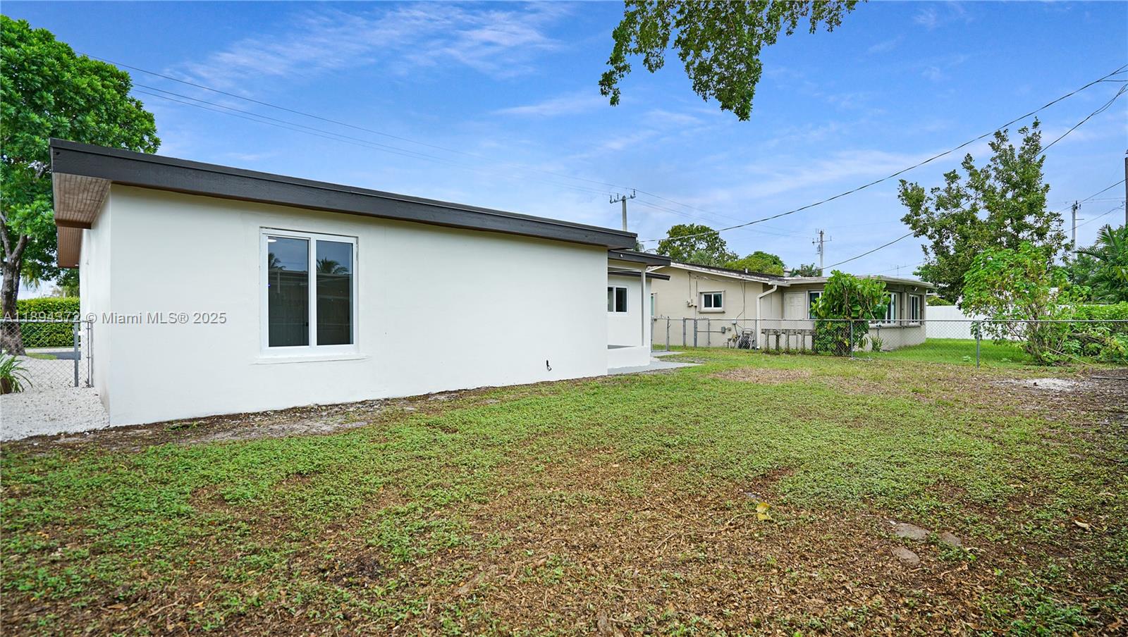 SUNRISE GOLF VILLAGE SEC - Residential