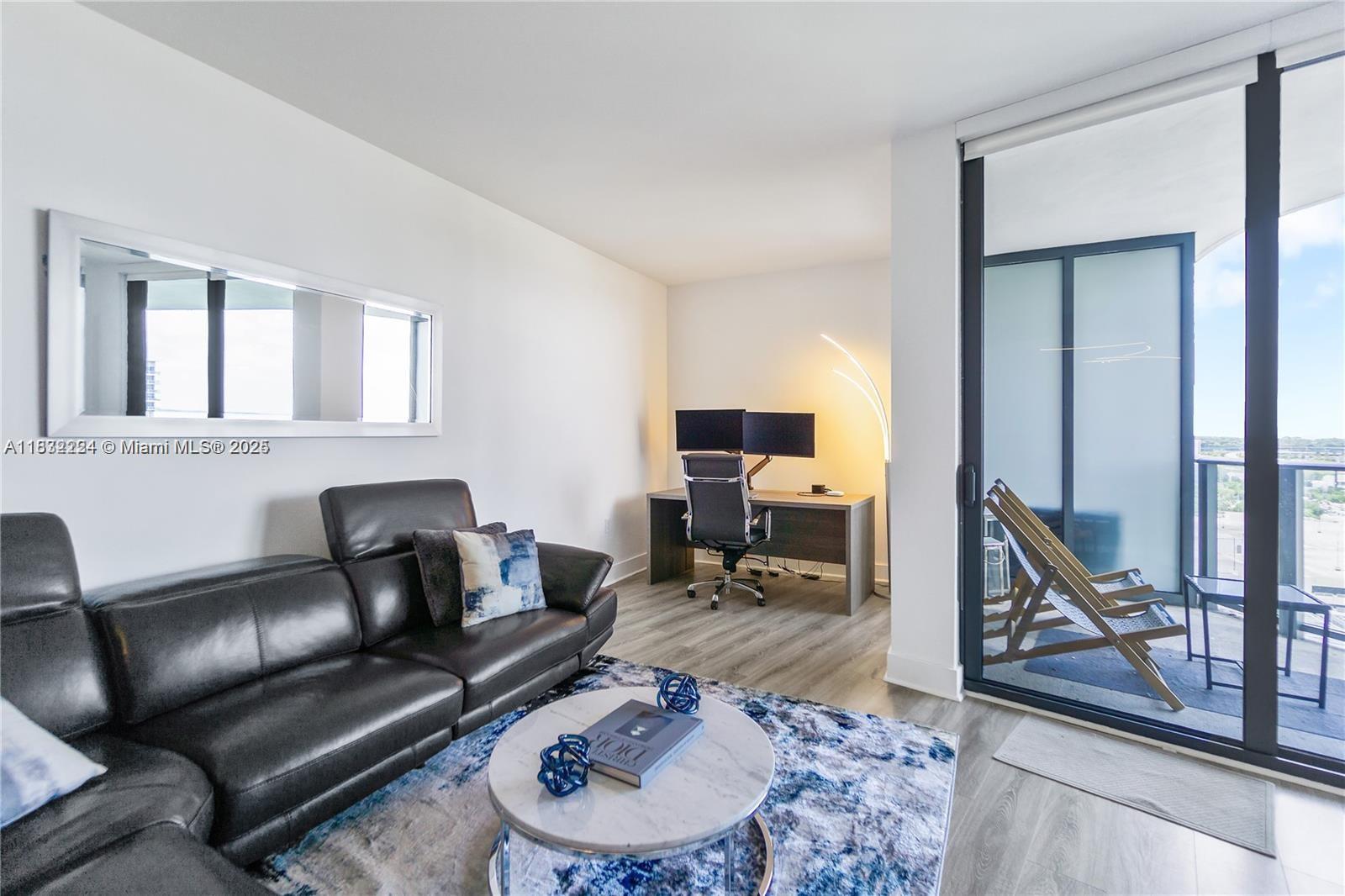 121 NE 34th St 1614
