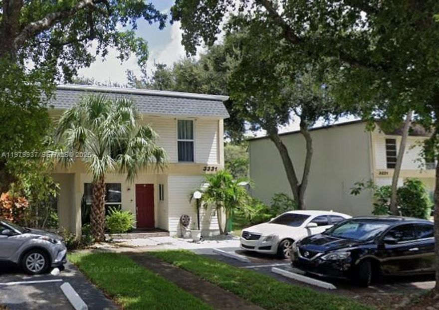 Beautiful fully renovated Desirable Emerald Hills Area, features 4 Bedrooms /2.5 Baths two-story, home has formal living room, oversized family room with beautiful decorative wall with fireplace, beautiful state of the are kitchen with island, wood cabinets with granite countertops, beautiful tile floors through out unit. This home has been totally renovated. Oversized master bedroom with large walk-in closets, large laundry room.  Backyard completely fence for privacy. Has hurricane impact windows. New roof.  community pool, clubhouse, gym, insurance water, landscaping included in HOA. Steps from TY park, Minutes to the beaches, Close to I-95, plenty of shopping, dining and schools. houses of worship.