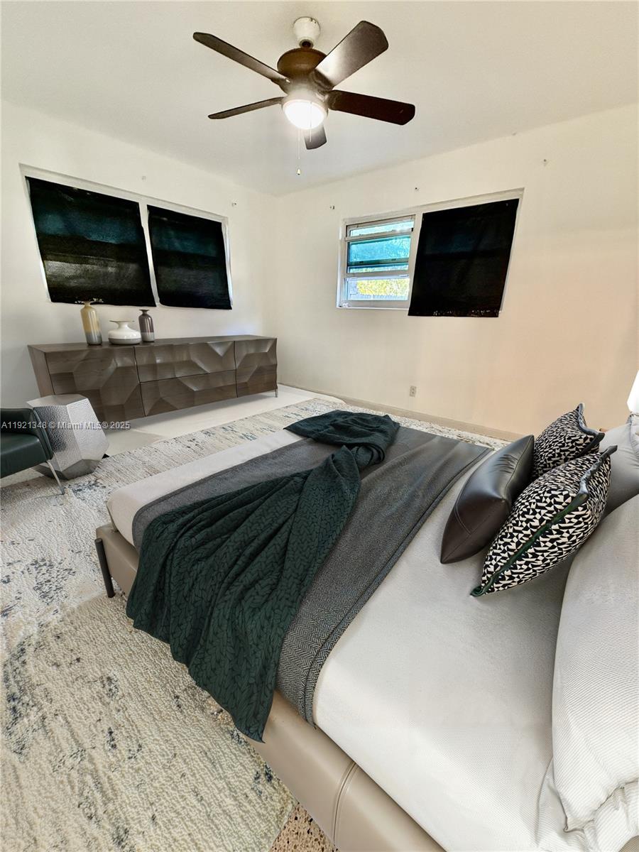 DAVIS ISLES - Residential Lease