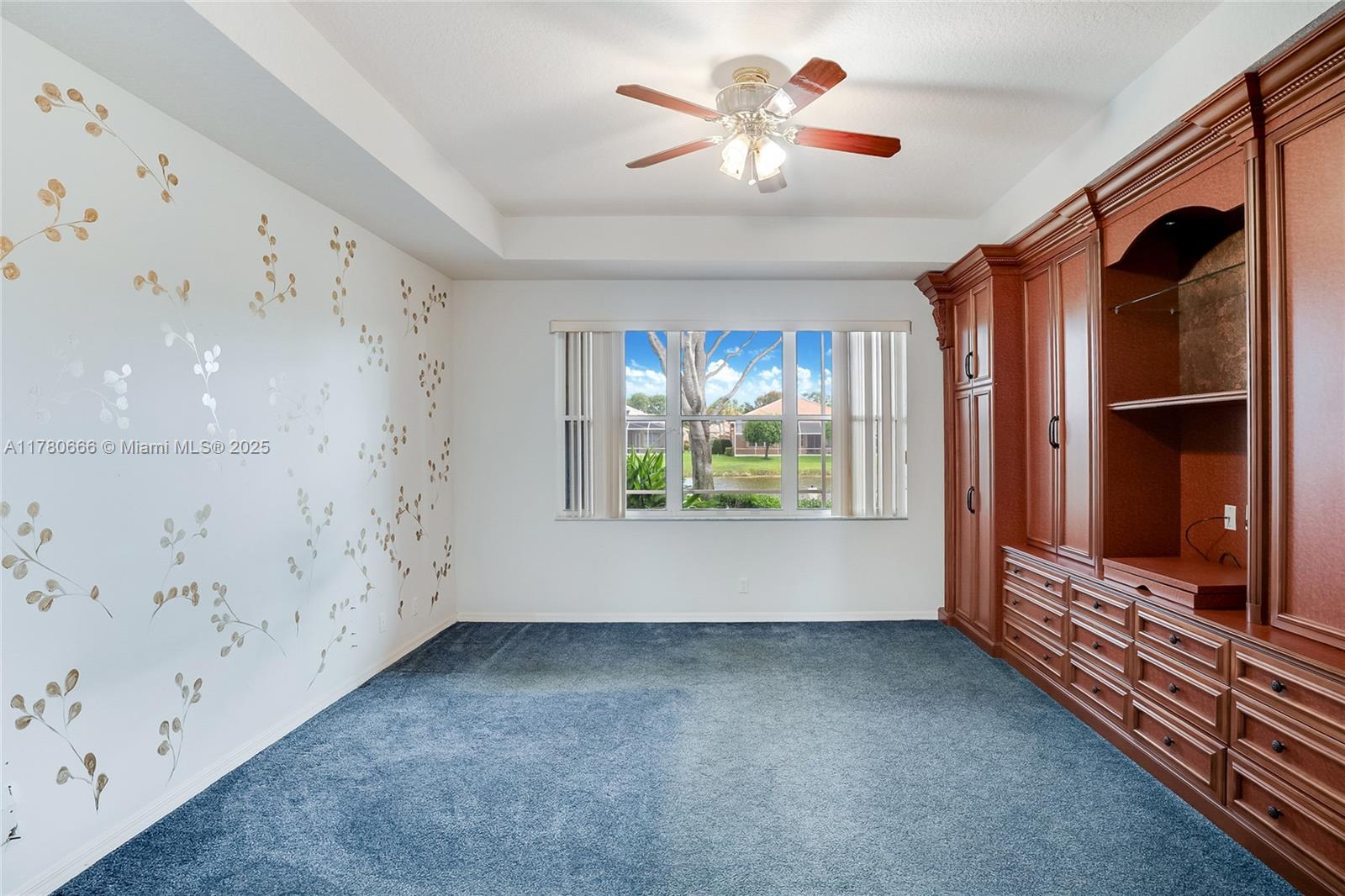HUNTINGTON WALK 2 - Residential