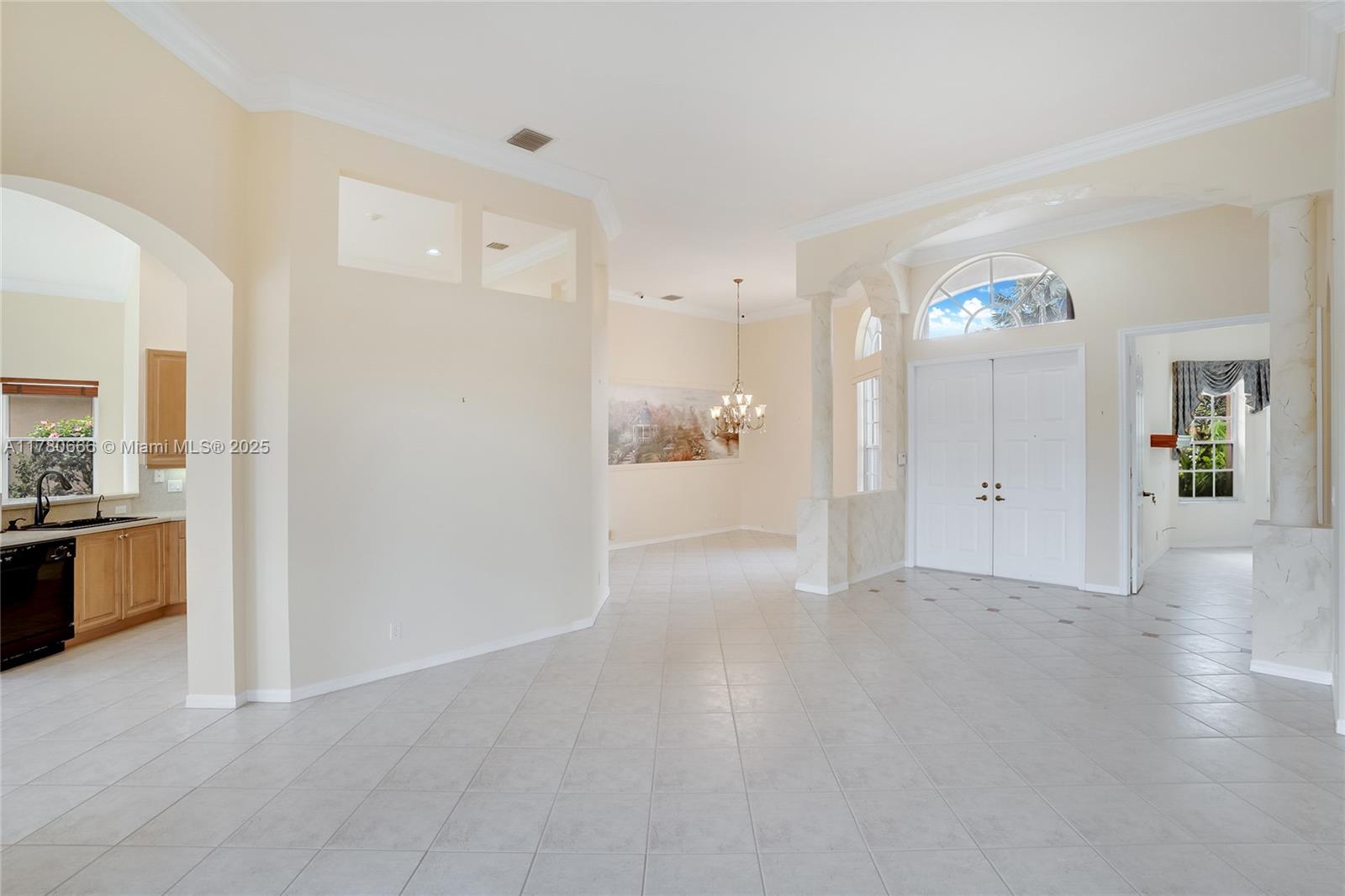 HUNTINGTON WALK 2 - Residential