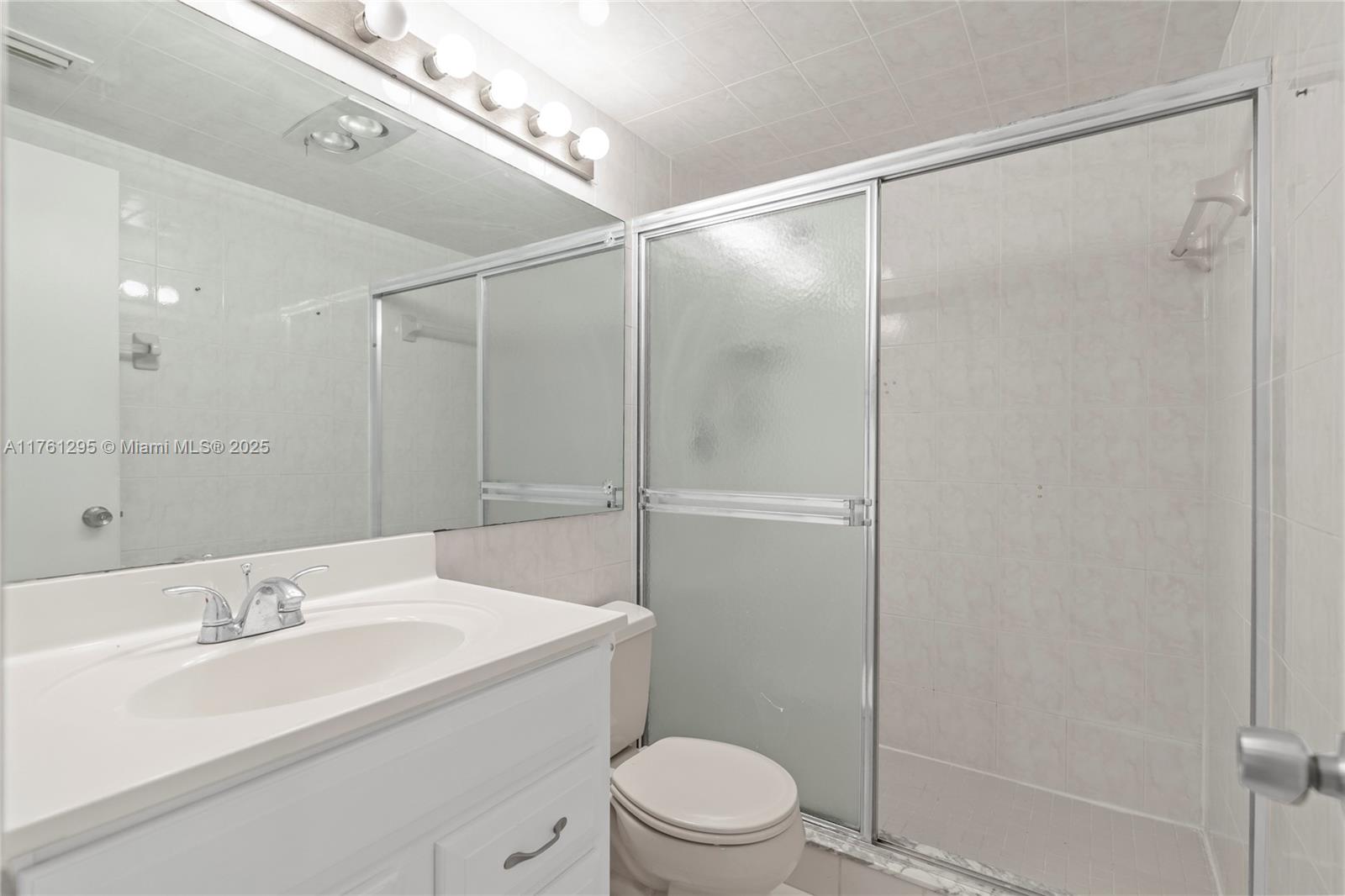 NORWICH CONDO - Residential Lease