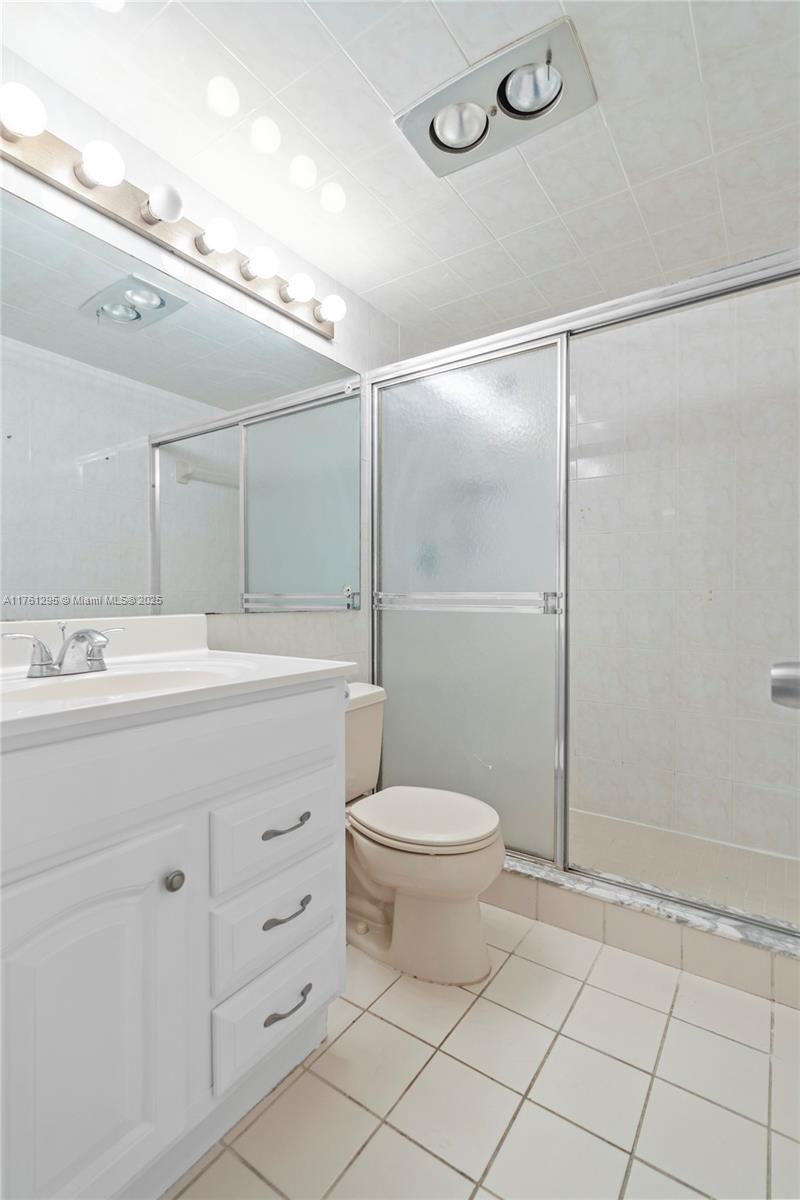 NORWICH CONDO - Residential Lease