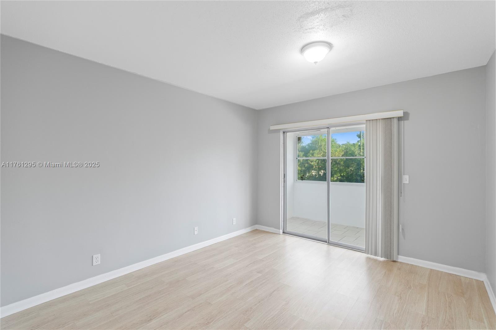 NORWICH CONDO - Residential Lease