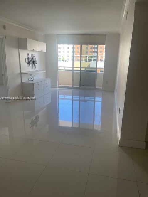 VENTURE AT AVENTURA WEST - Residential