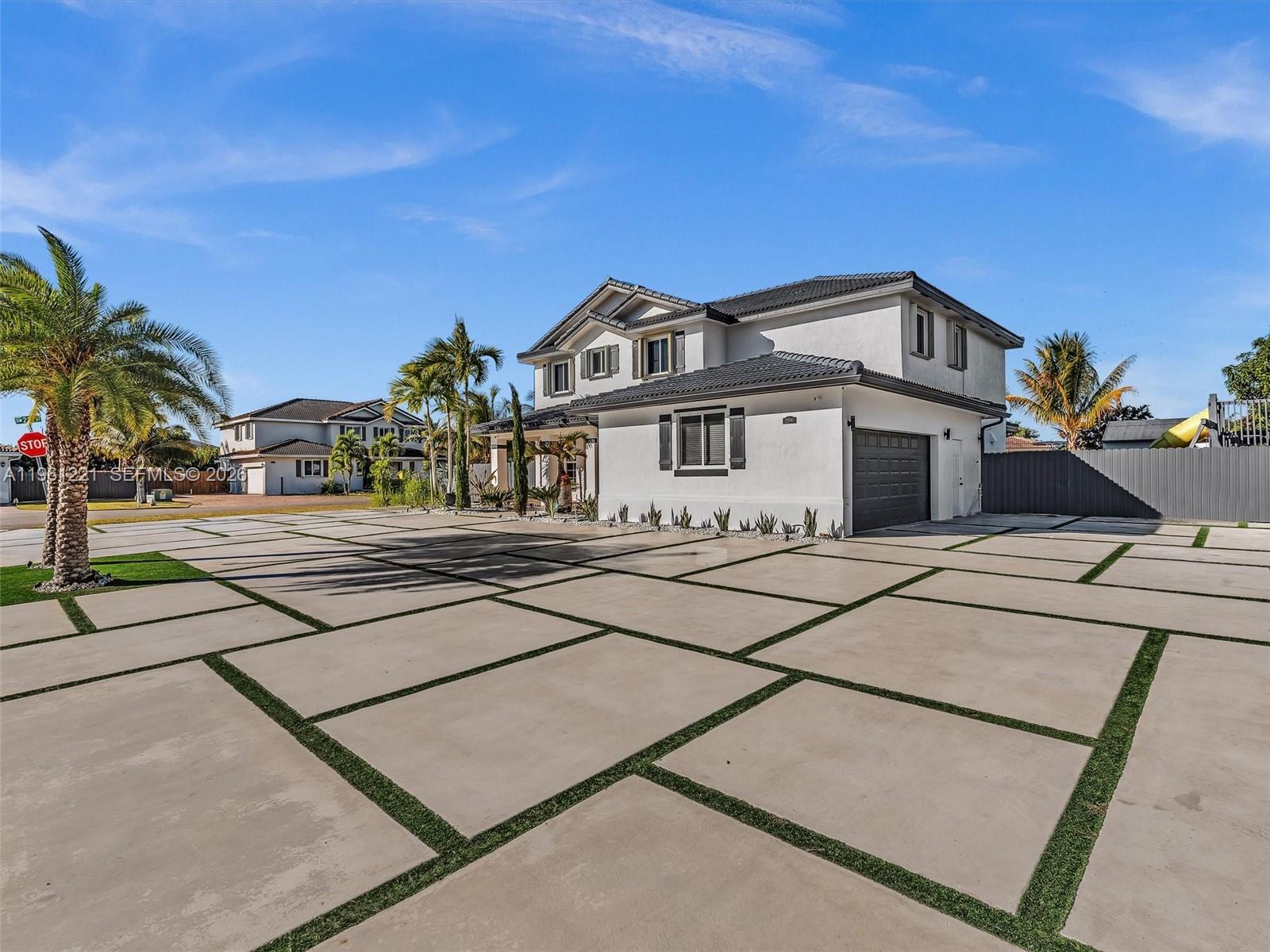 BONITA ESTATES MANSIONS S - Residential