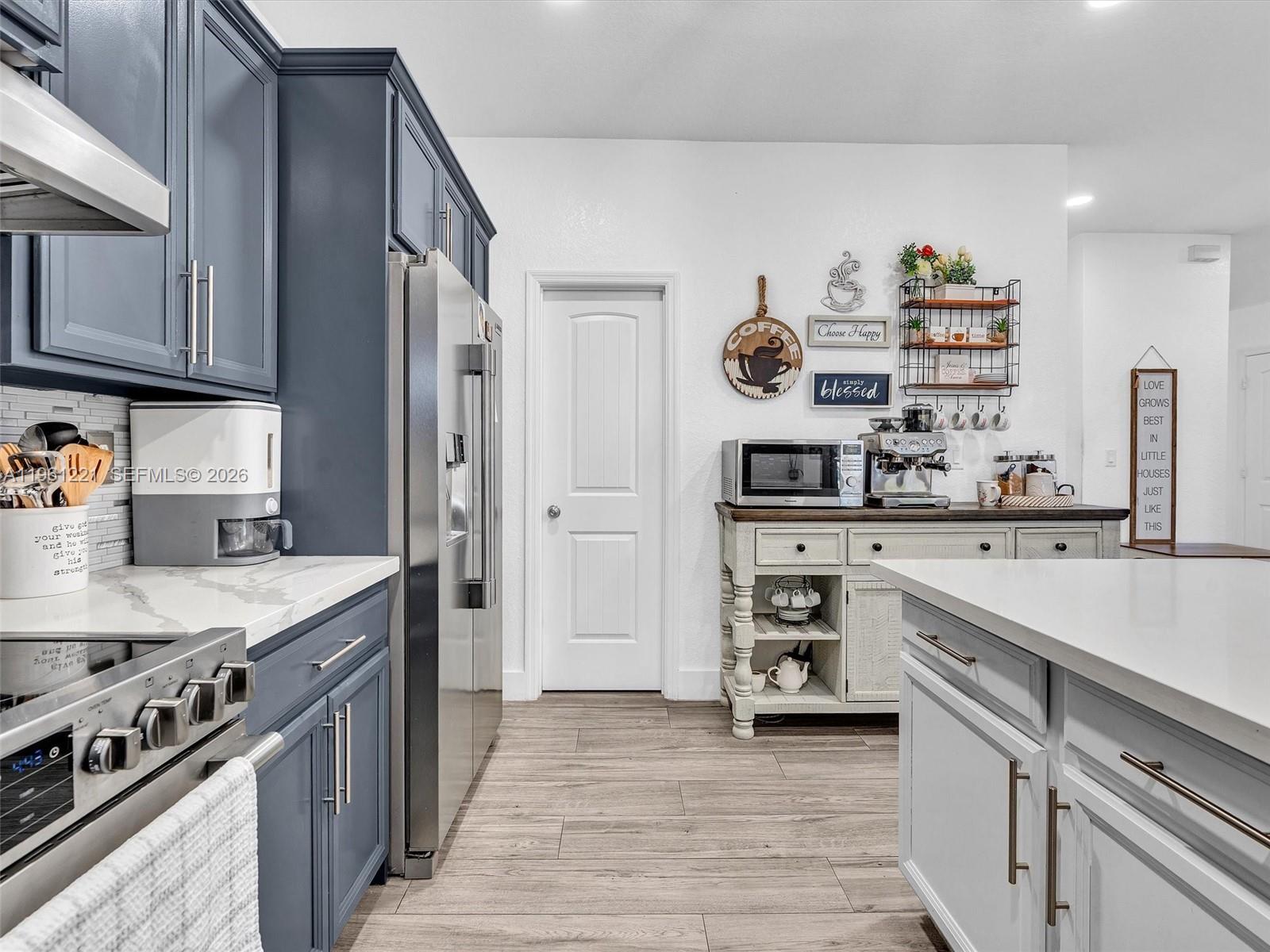 BONITA ESTATES MANSIONS S - Residential