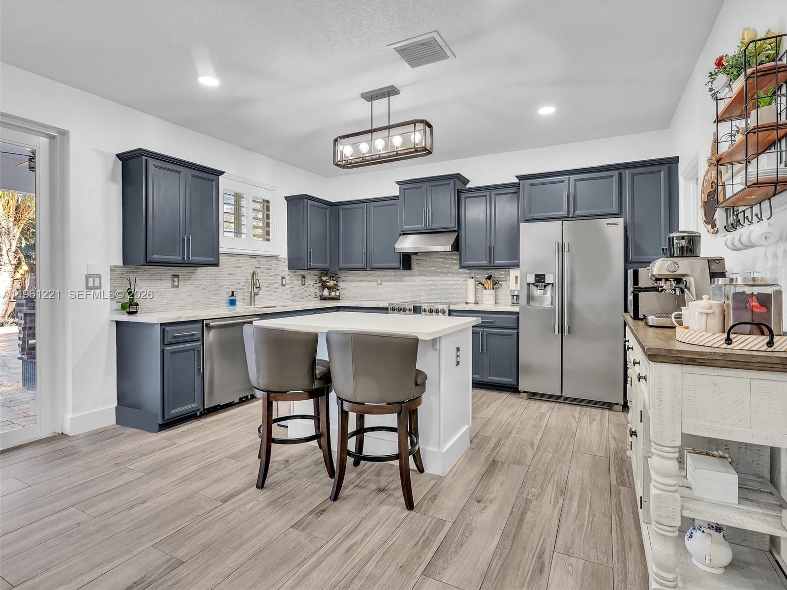 BONITA ESTATES MANSIONS S - Residential