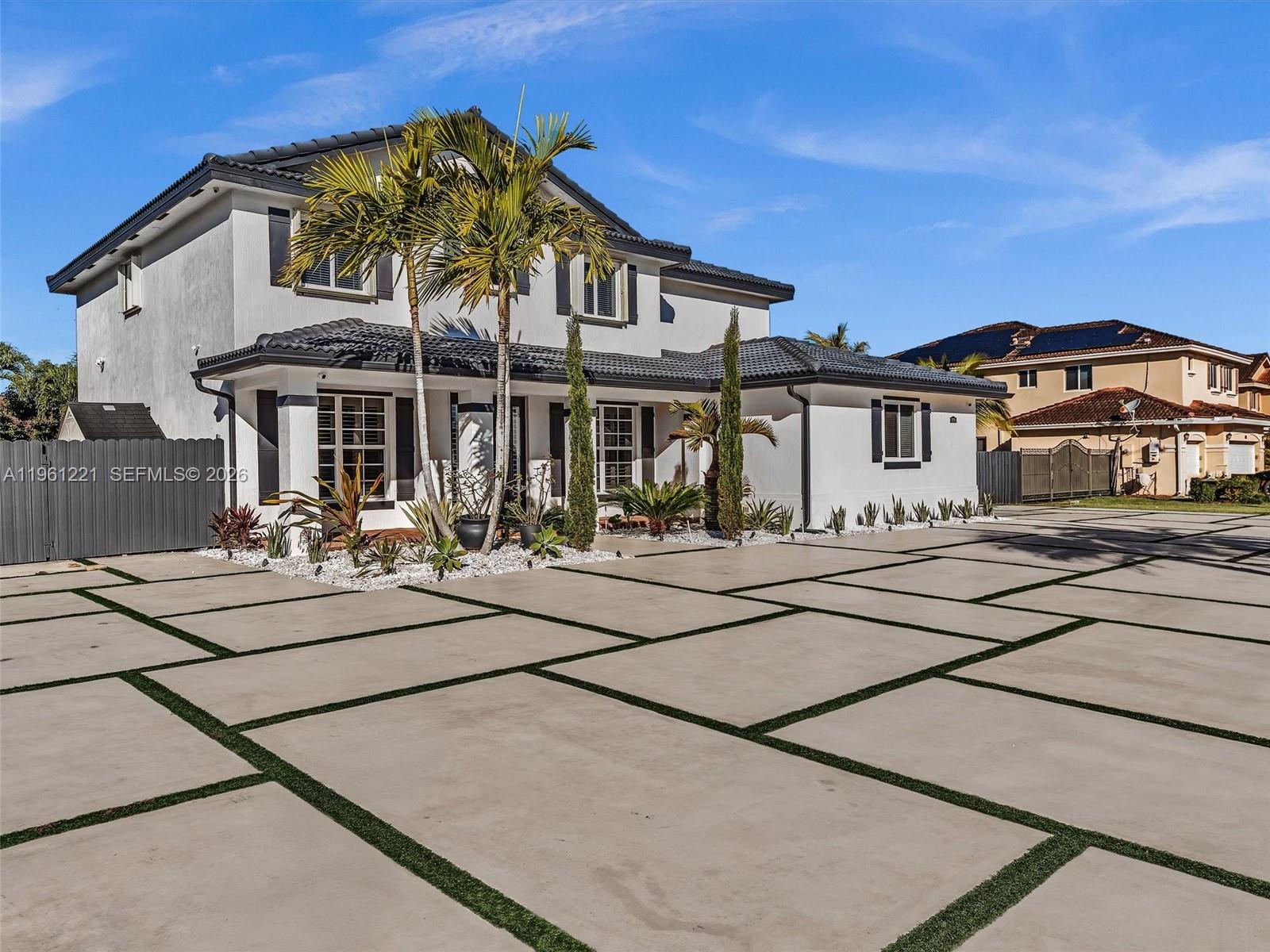 BONITA ESTATES MANSIONS S - Residential