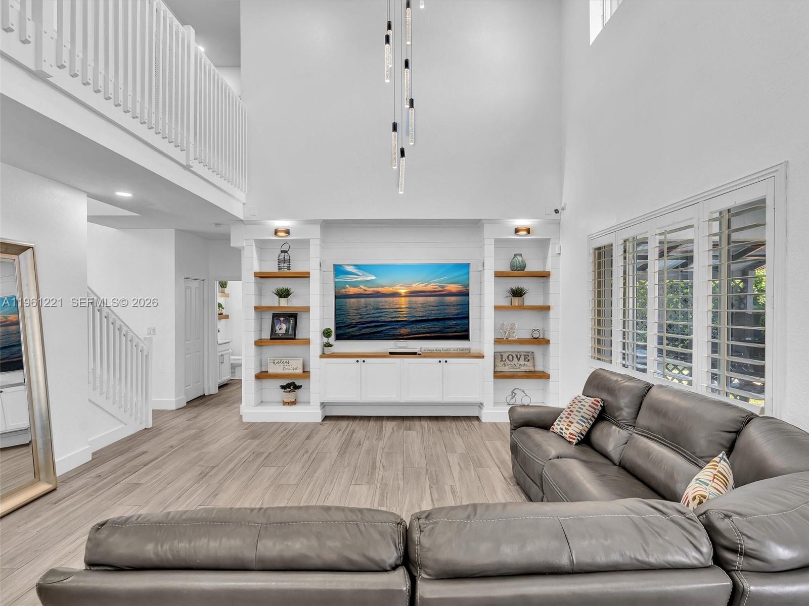 BONITA ESTATES MANSIONS S - Residential