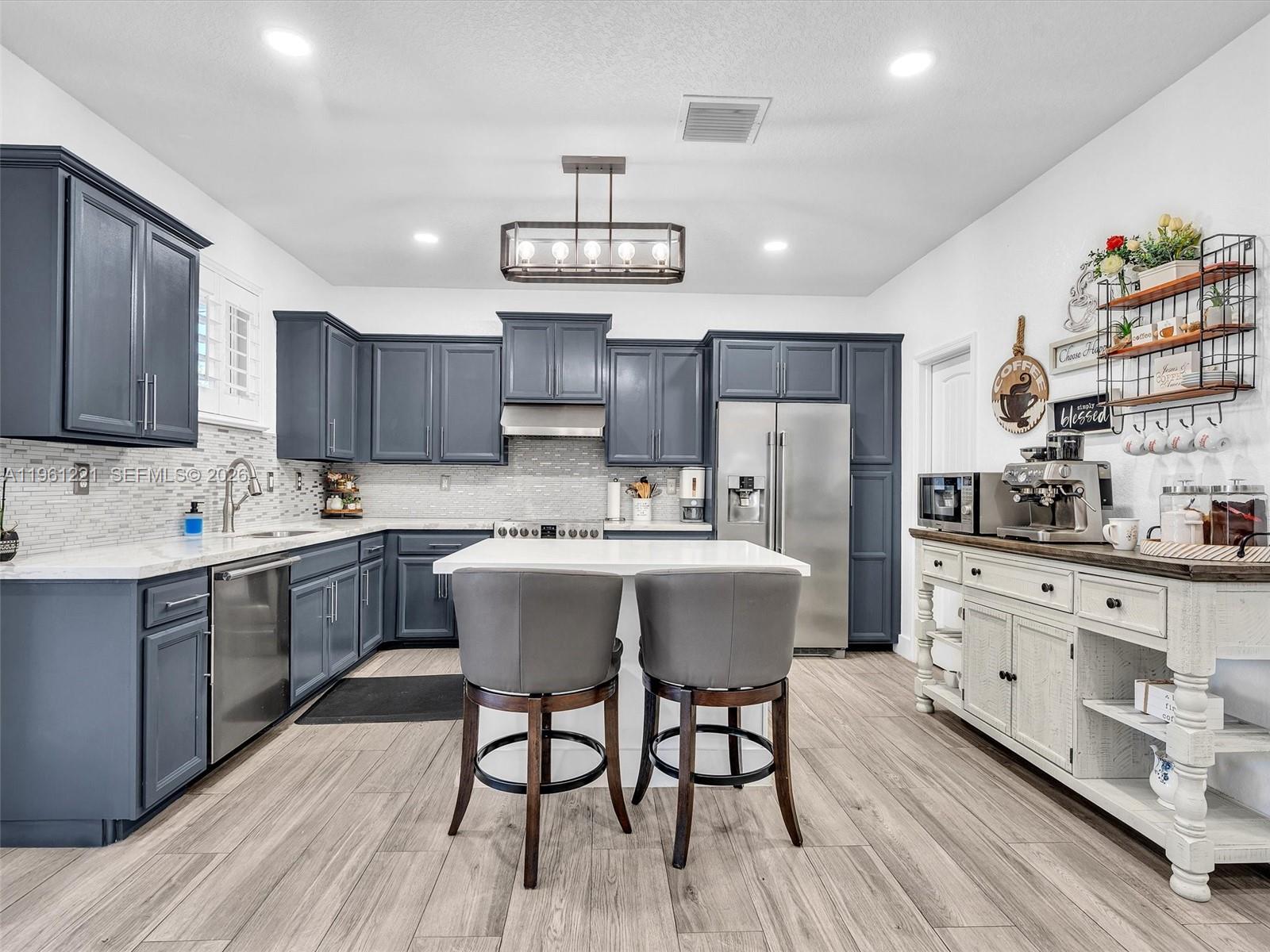 BONITA ESTATES MANSIONS S - Residential