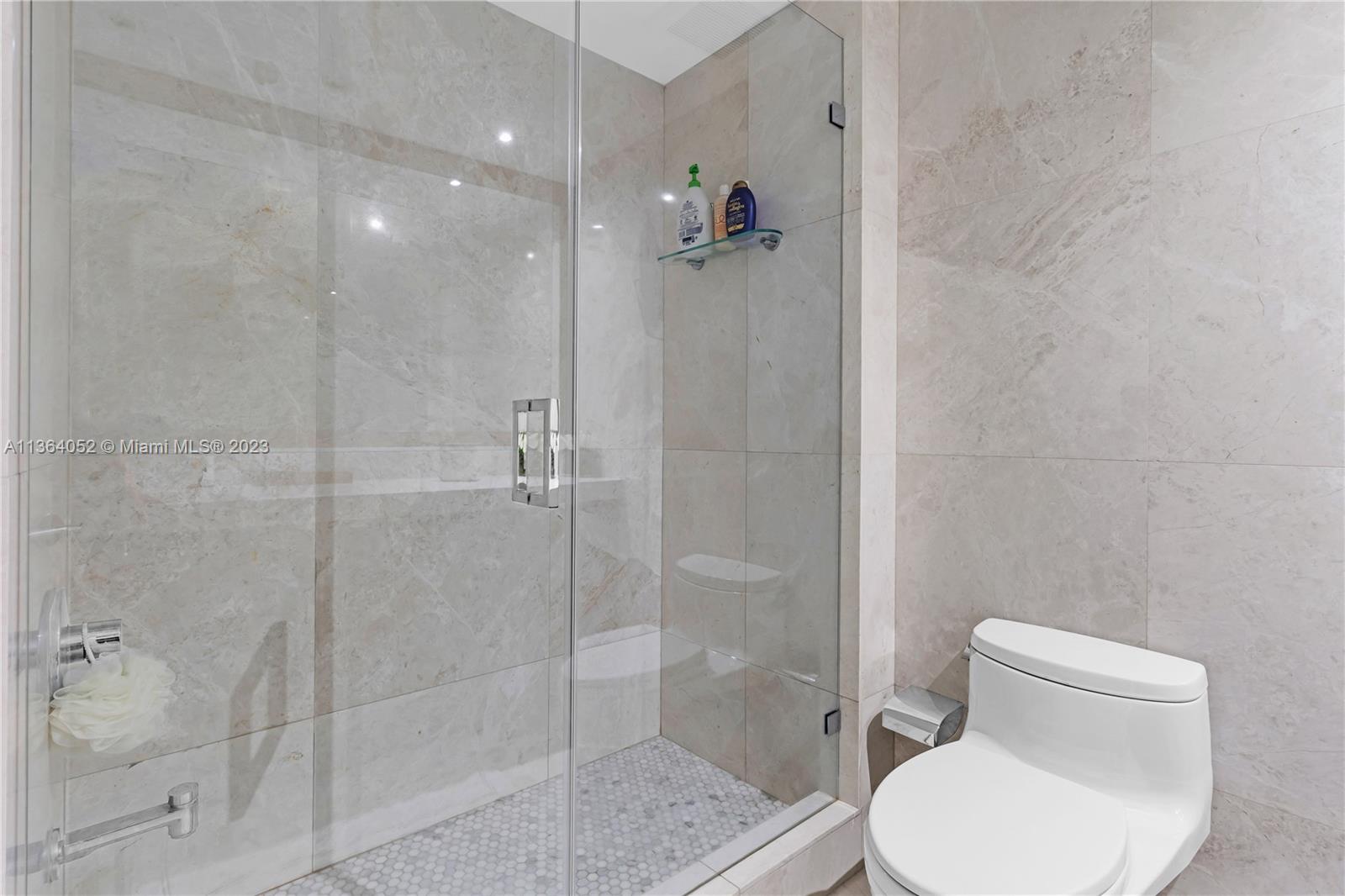 GRAND BAY TOWER CONDO - Residential