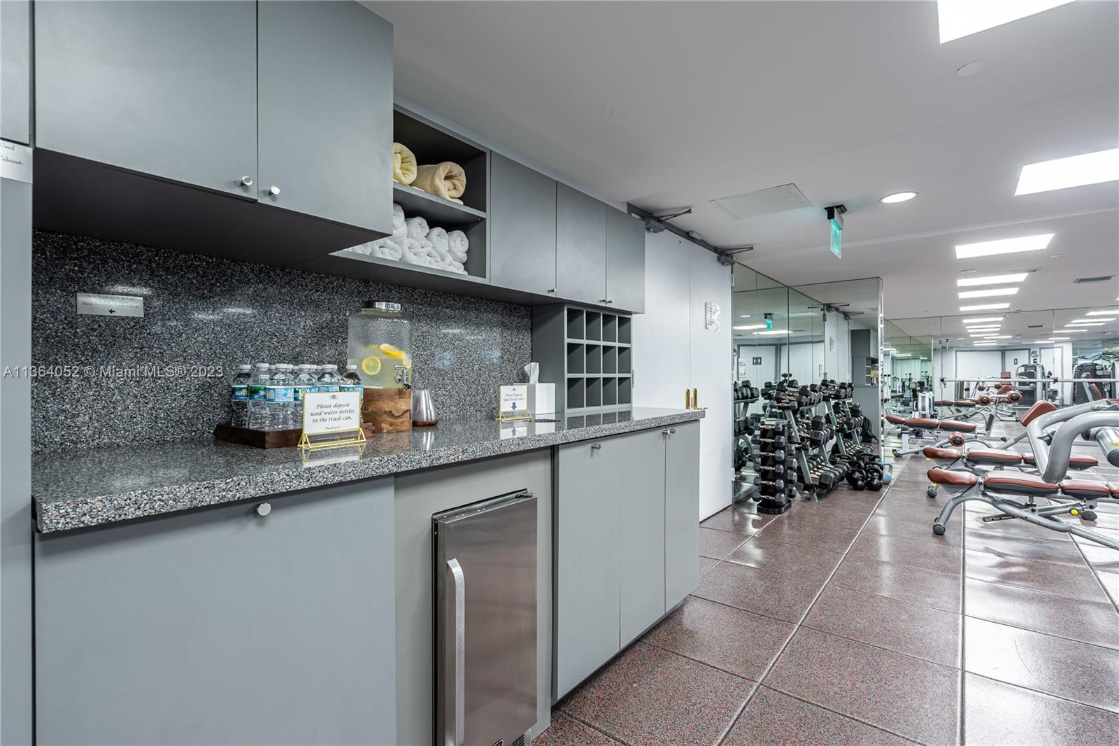 GRAND BAY TOWER CONDO - Residential