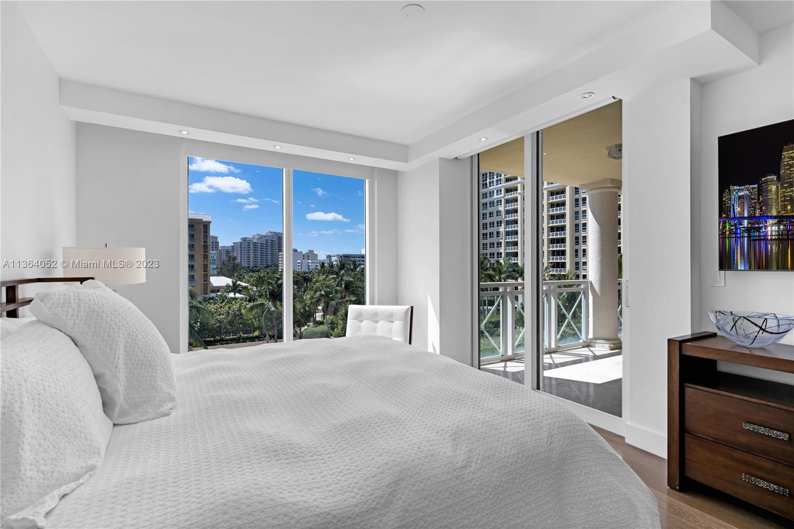 GRAND BAY TOWER CONDO - Residential