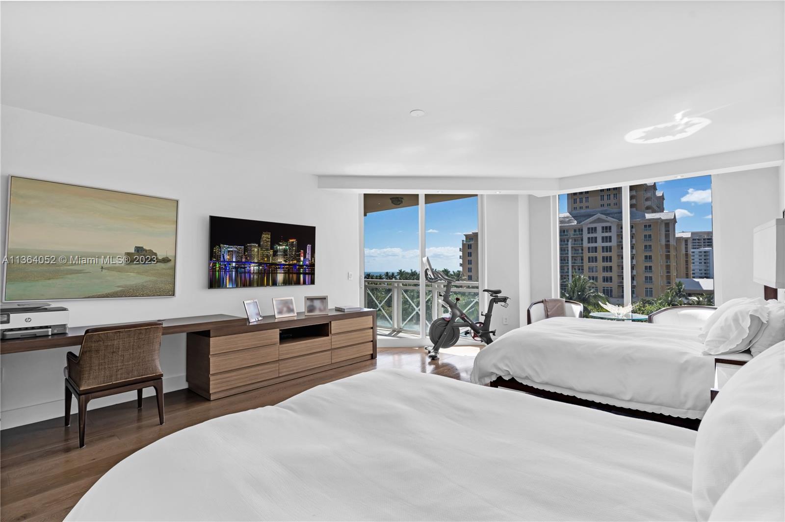 GRAND BAY TOWER CONDO - Residential