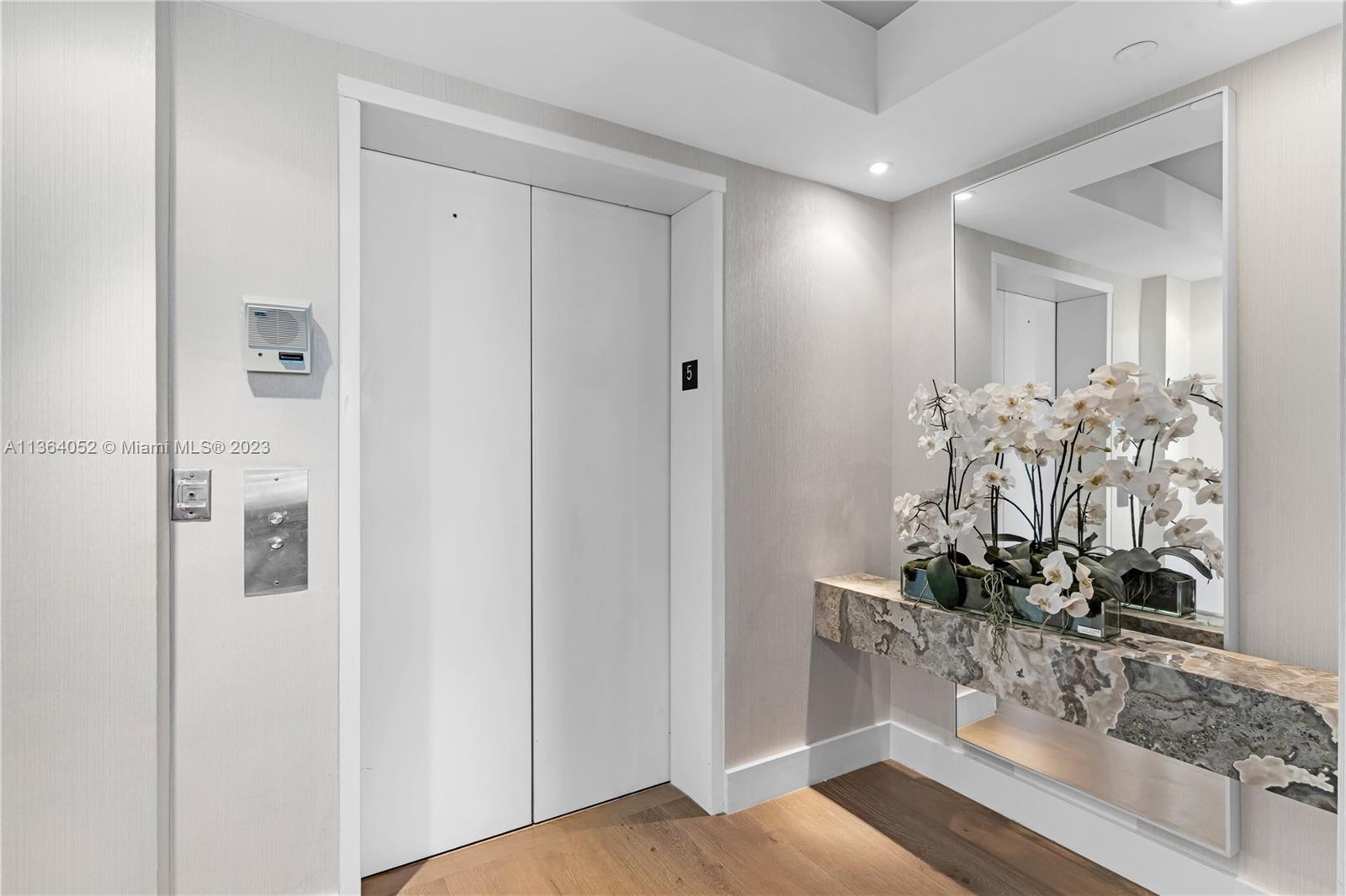 GRAND BAY TOWER CONDO - Residential