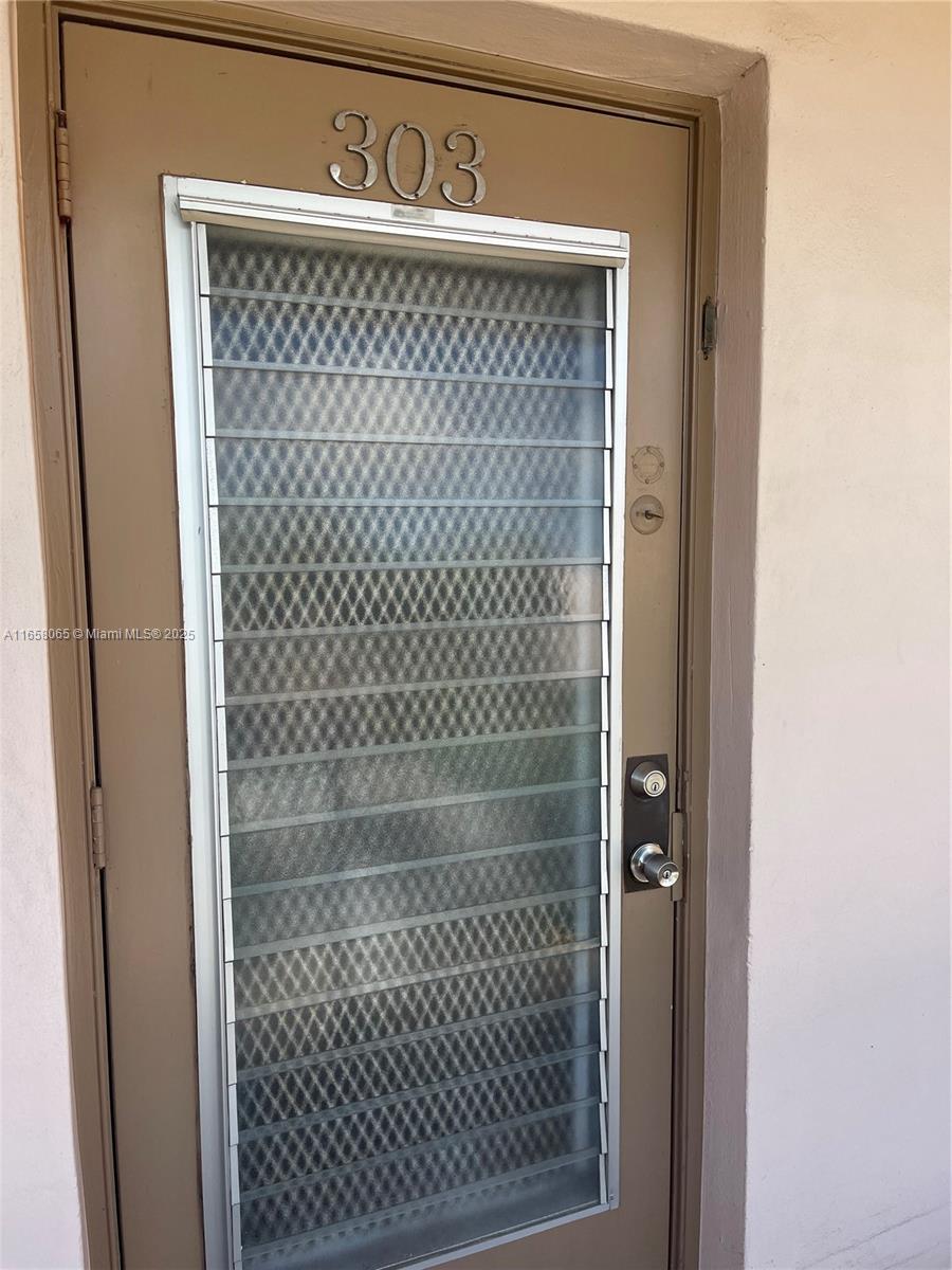 10442 Sunrise Lakes Blvd 303