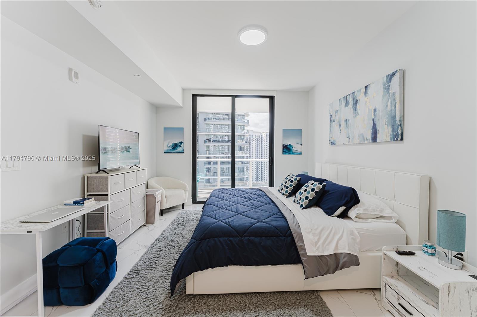 1010 BRICKELL CONDO - Residential