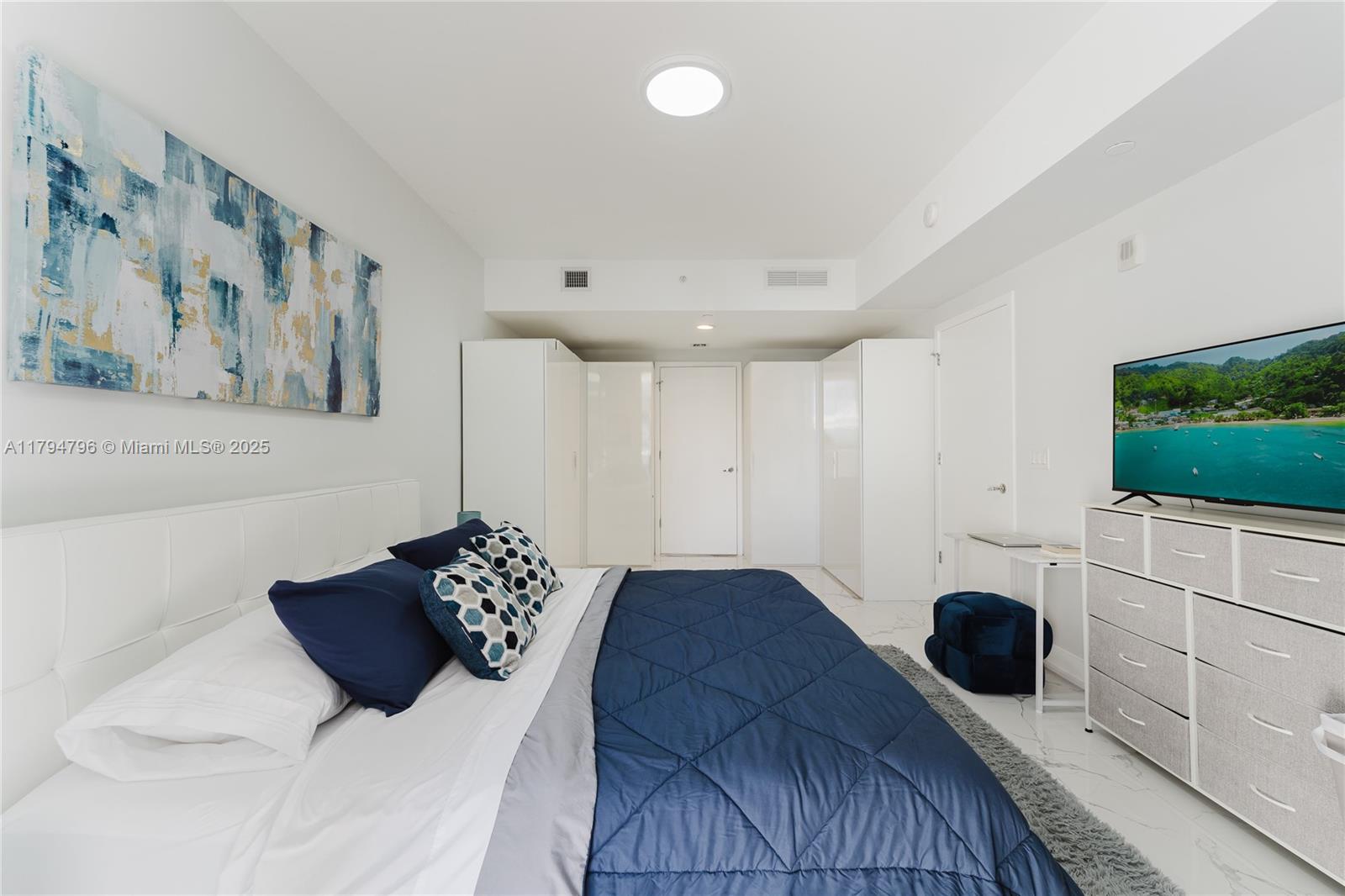 1010 BRICKELL CONDO - Residential