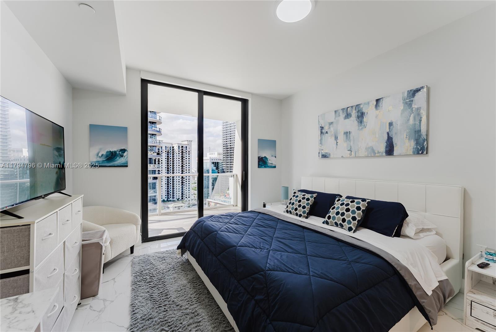 1010 BRICKELL CONDO - Residential