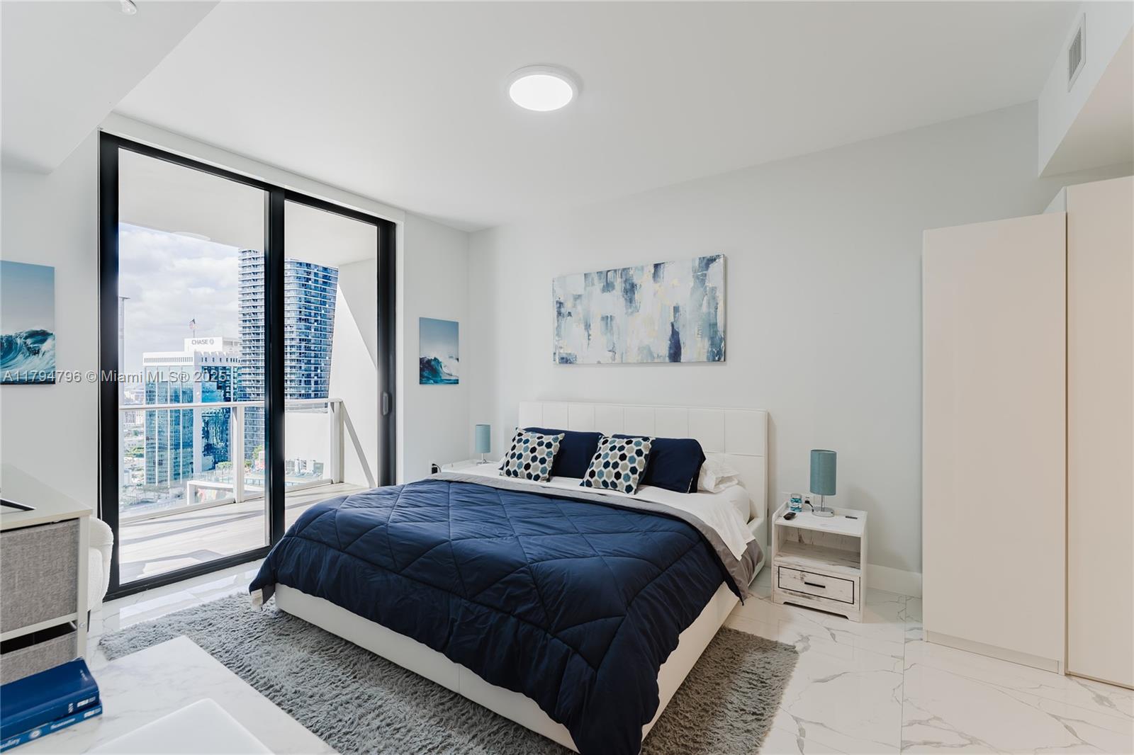 1010 BRICKELL CONDO - Residential