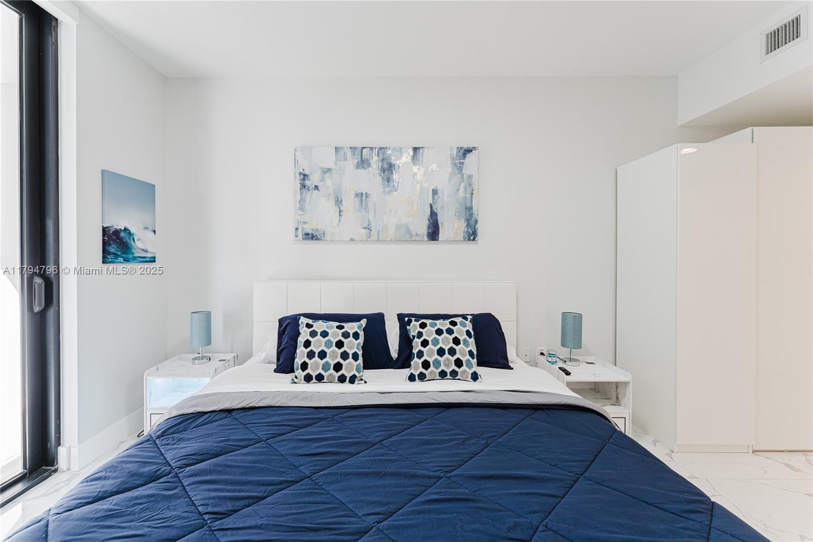 1010 BRICKELL CONDO - Residential