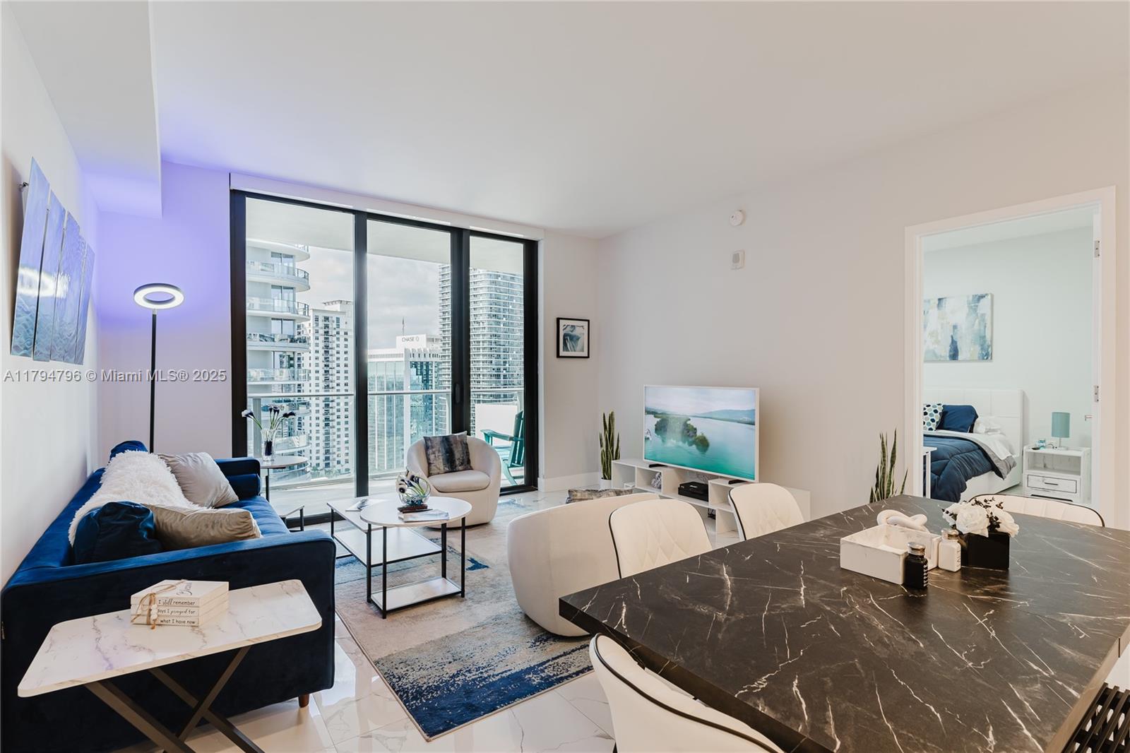 1010 Brickell Ave 2709