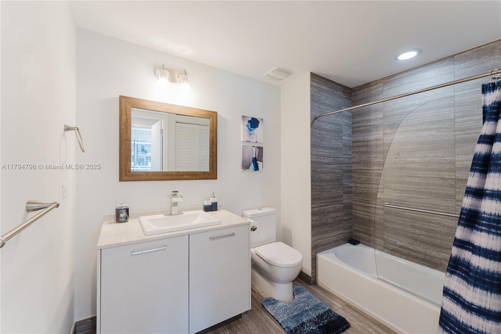 1010 BRICKELL CONDO - Residential