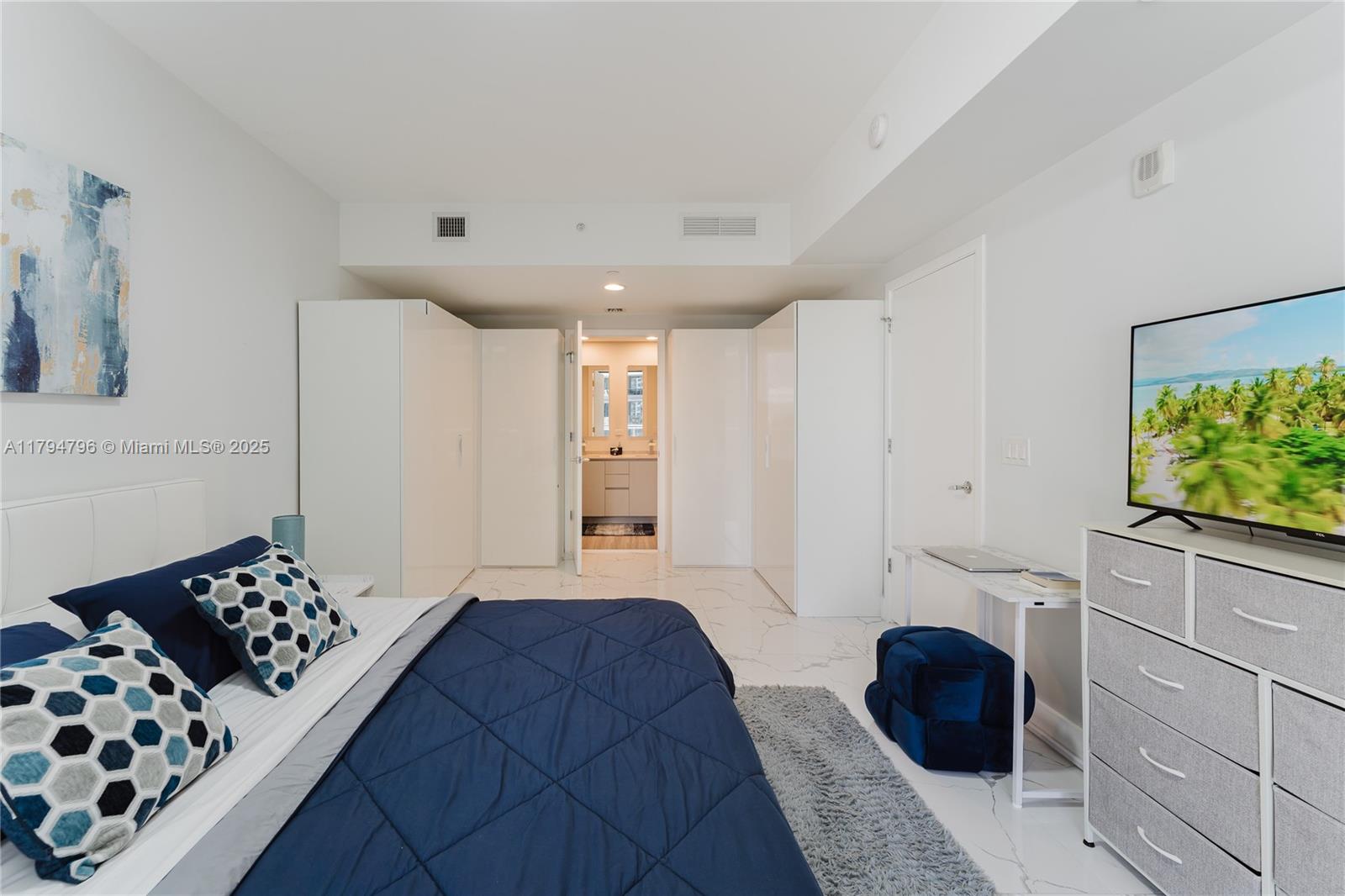 1010 BRICKELL CONDO - Residential