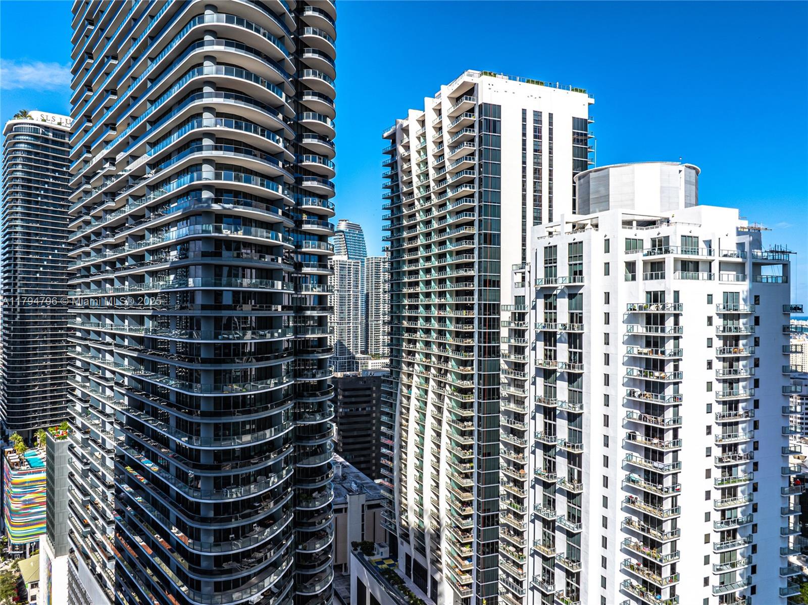 1010 BRICKELL CONDO - Residential