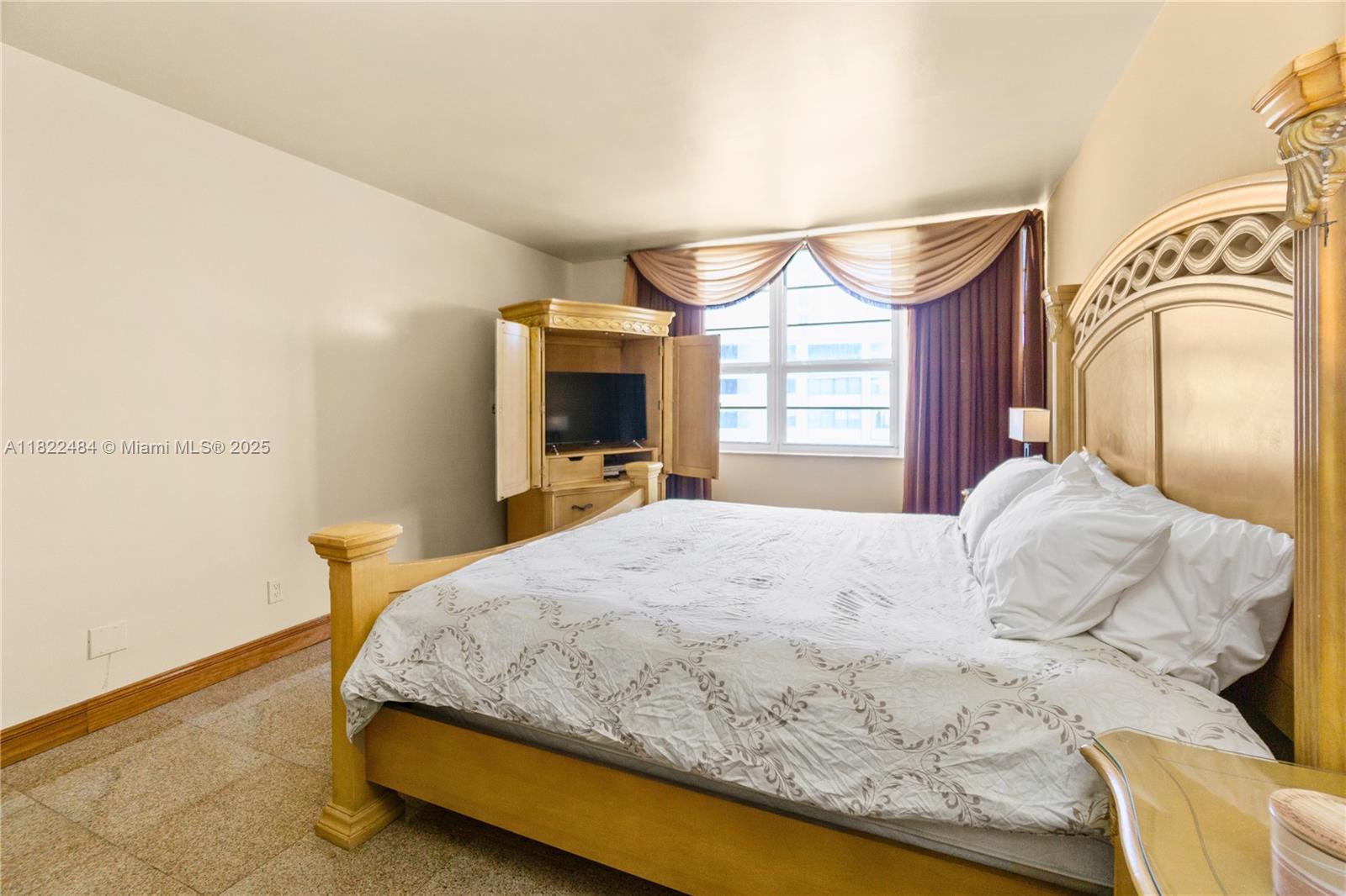 THE DECOPLAGE CONDO - Residential