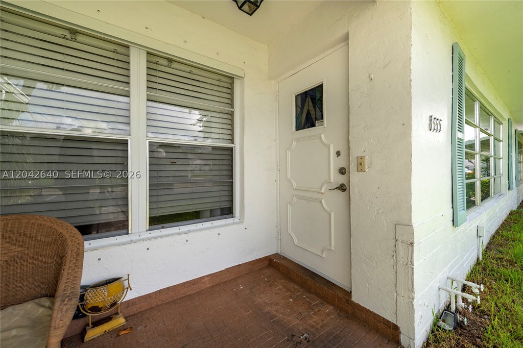 Photo of 8555 NW 10th St #B106, Plantation, FL 33322 (MLS # A12042640)