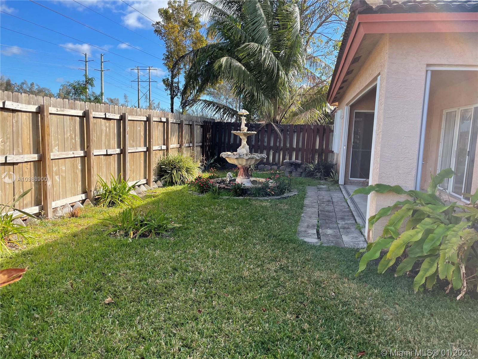 FOUR LAKES SEC 7 - Residential Lease