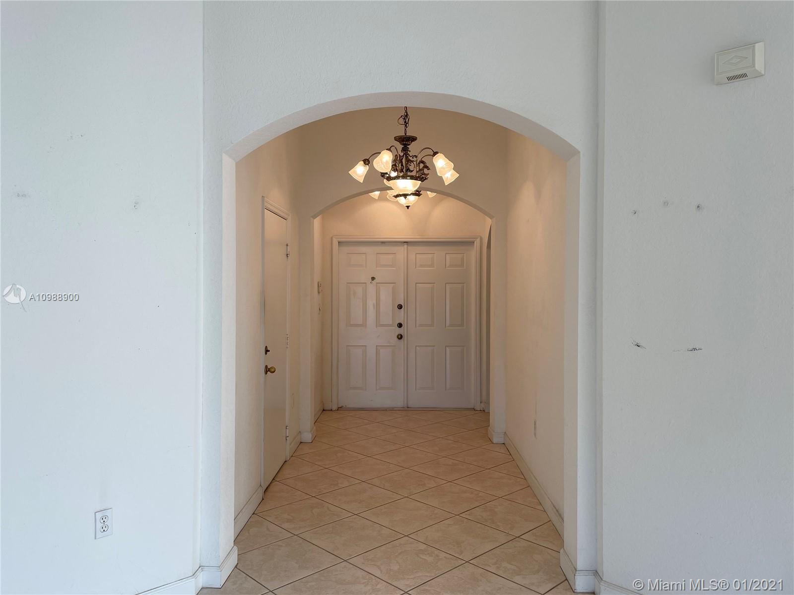 FOUR LAKES SEC 7 - Residential Lease