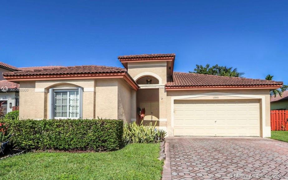 FOUR LAKES SEC 7 - Residential Lease